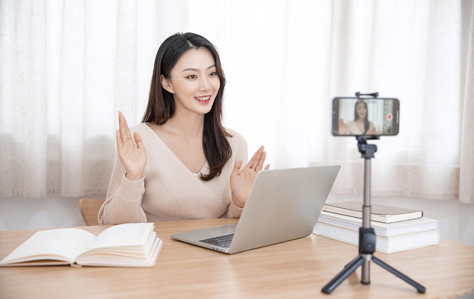 知名教甄讲师 YouTuber